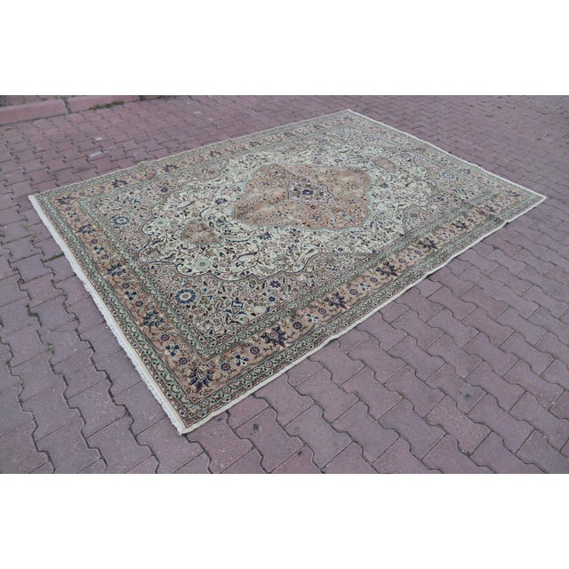 Size: 6.9 x 10.1 ft (209 X 309 cm) 82 x 122 inches Color: Beige, Pink, Blue, Green, White, Red, Mint Material: 100%...