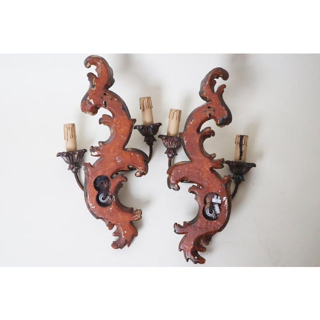 Baroque Italian Baroque Hand-Carved Wall Lights in Wood & Metal, 1950s, Set of 2 For Sale - Image 3 of 13