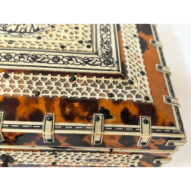 19th Century Anglo-Indian Jewelry Box With Elephant Motif Inlay For Sale - Image 18 of 18