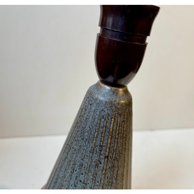 1960s Small Vintage Scandinavian Fluted Ceramic Table Lamp by Elisabeth Loholt, 1950s For Sale - Image 5 of 10