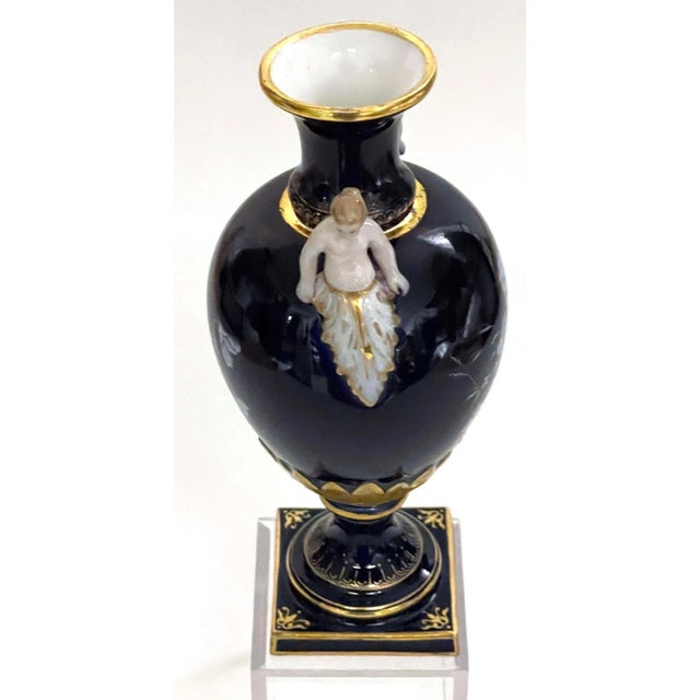Late 19th Century Meissen Cobalt Ground PâˆšÂ¢te-sur-pâˆšÂ¢te Figural Vase, Attributed to Leuteritz For Sale - Image 12 of 13
