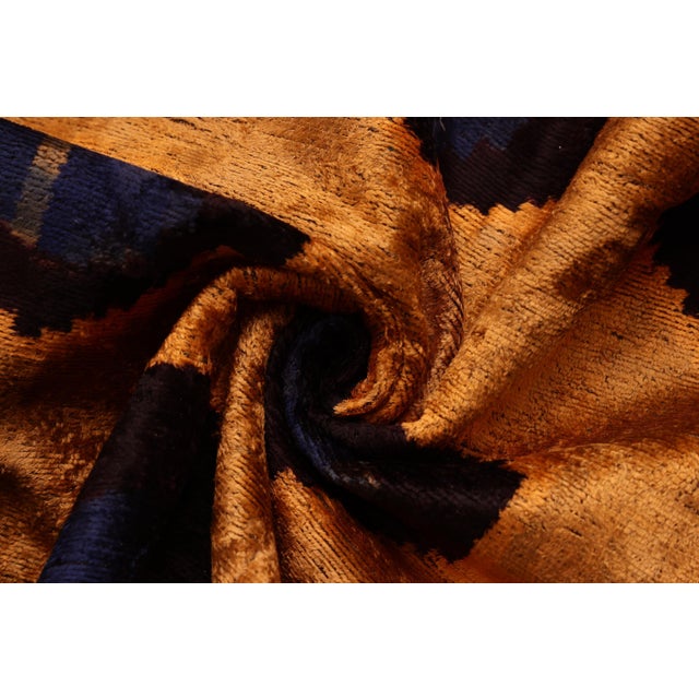 Luxury Handwoven Silk Velvet Ikat Throw Pillow 20x20 Inch | Organic Vegetable Dyed For Sale In San Francisco - Image 6 of 8