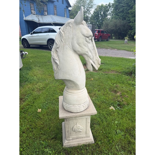 2000 - 2009 Vintage Hollywood Regency Concrete Horse Head Bust Sculpture Monumental Pedestal For Sale - Image 5 of 14