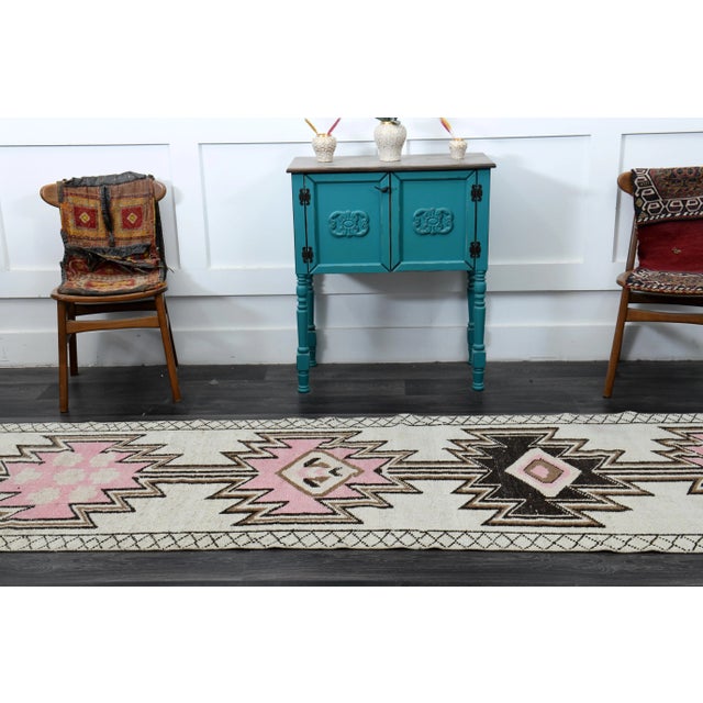 Traditional 1970s Vintage Turkish Oushak Handmade Wool Cotton Beige Runner Rug For Sale - Image 3 of 11