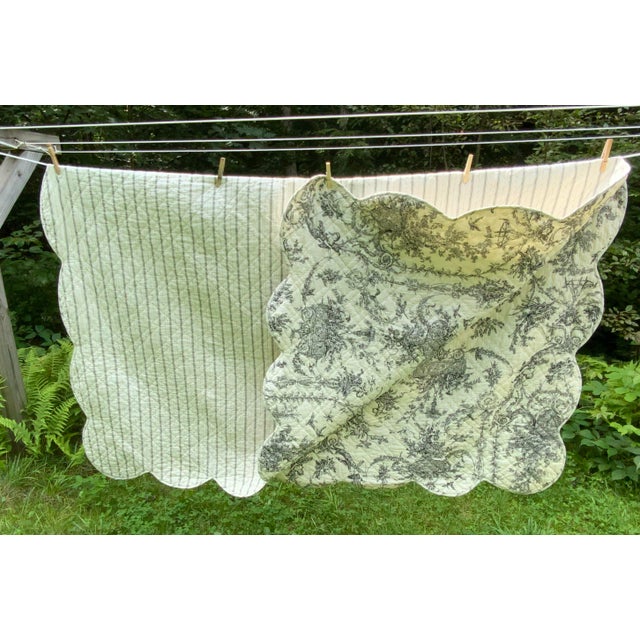 Vintage French Country Toile Quilt, Black and White Cotton Bedspread, Scalloped Edge, Full/Queen For Sale - Image 12 of 18