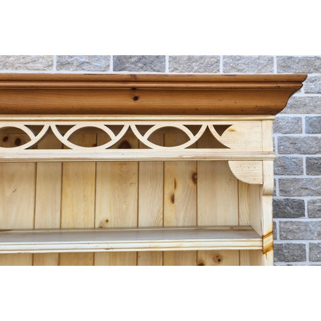 Ethan Allen Farmhouse WhiteWashed W/ Distressed Pine Dining Room China Hutch 236007