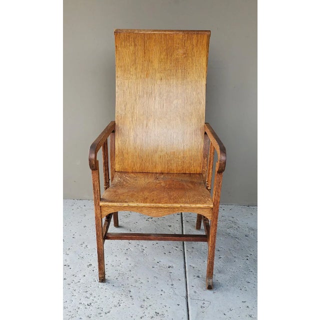 Early 1900s Antique Mission Arts & Crafts Craftsman Quarter Sawn Oak Tall Back Resting Chair For Sale In Los Angeles - Image 6 of 12