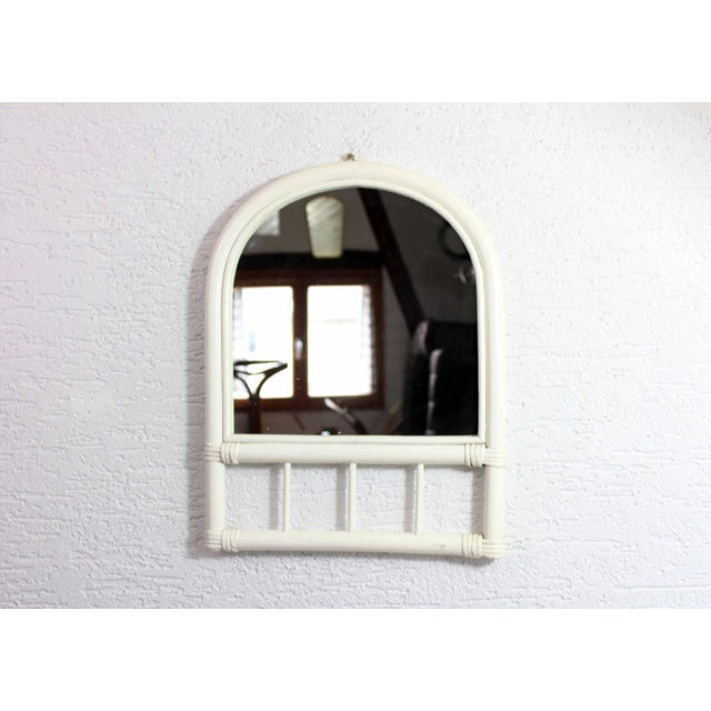 Vintage rattan mirror 1970 Tiki Bar style The vintage touch guaranteed with this beautiful rattan mirror. To hang or...