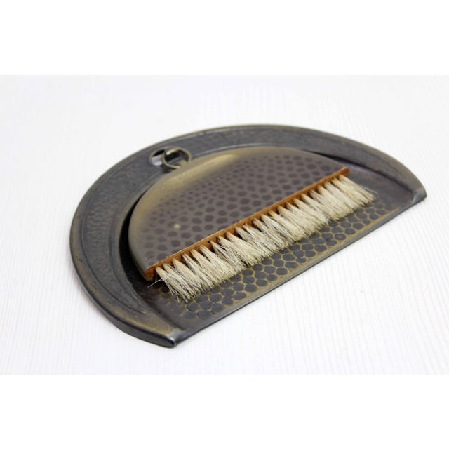 Brass dustpan and table brush 1960 If you like vintage tableware, this little set will be very useful for getting rid of...