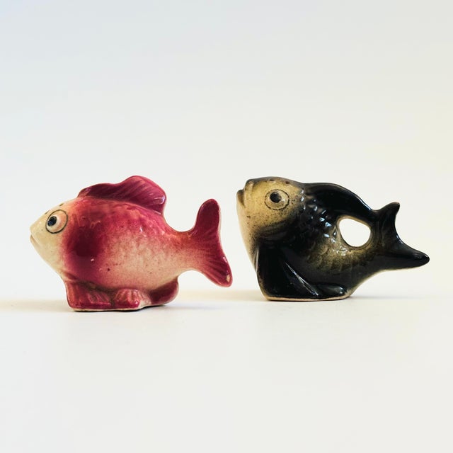 Vintage Fish Salt and Pepper Shakers For Sale - Image 4 of 10