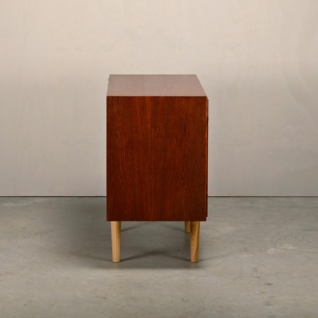 1950s Small Sideboard in Teak and Oak by Børge Mogensen for Søborg Møbelfabrik, 1950s For Sale - Image 5 of 16