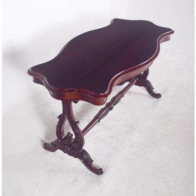 Brown English Victorian Coffee Table in Rosewood, 1890s For Sale - Image 8 of 9