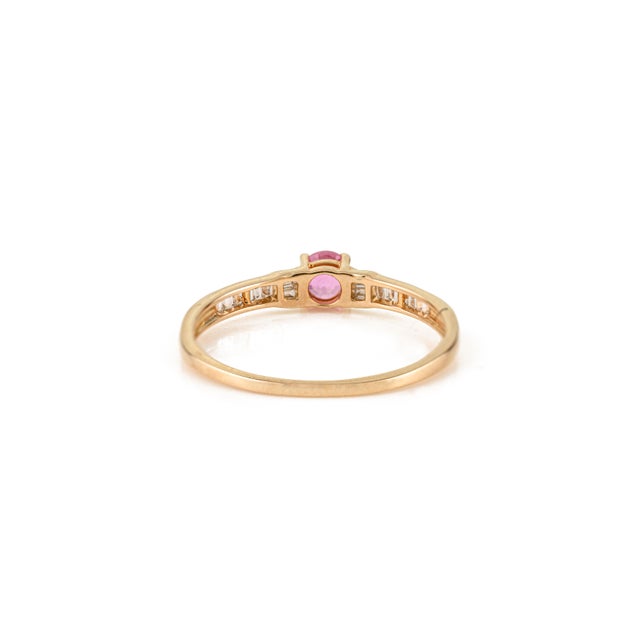 Metal Brilliant Round Cut Pink Sapphire & Diamond Stacking Ring Size 7 in 14k Yellow Gold For Sale - Image 7 of 16