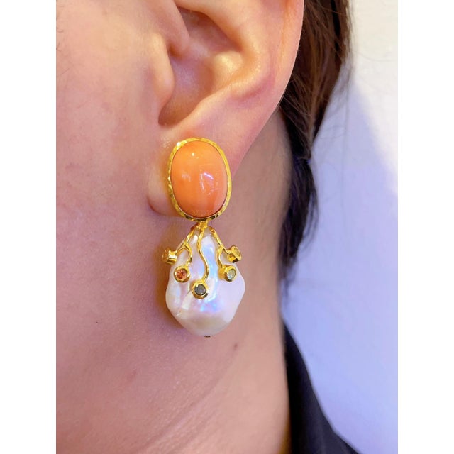 Bochic "Capri" Vintage Coral & Fancy Color Sapphire Earrings - 18K Gold & Silver, A Pair For Sale - Image 4 of 18
