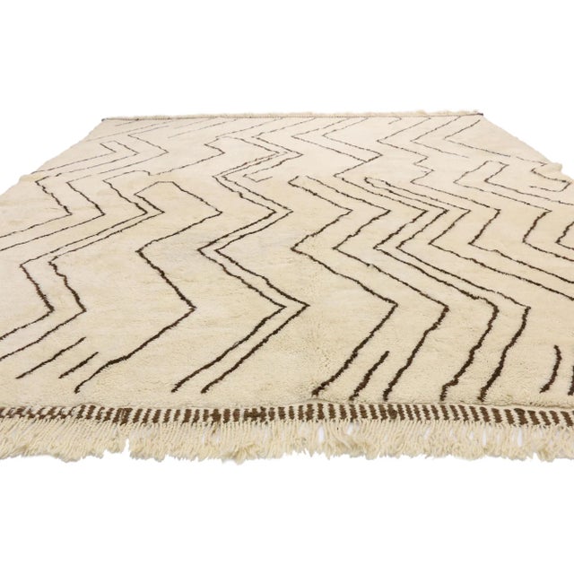 Mid-Century Modern Vintage Berber Moroccan Rug - 09'04 X 11'02 For Sale - Image 3 of 8