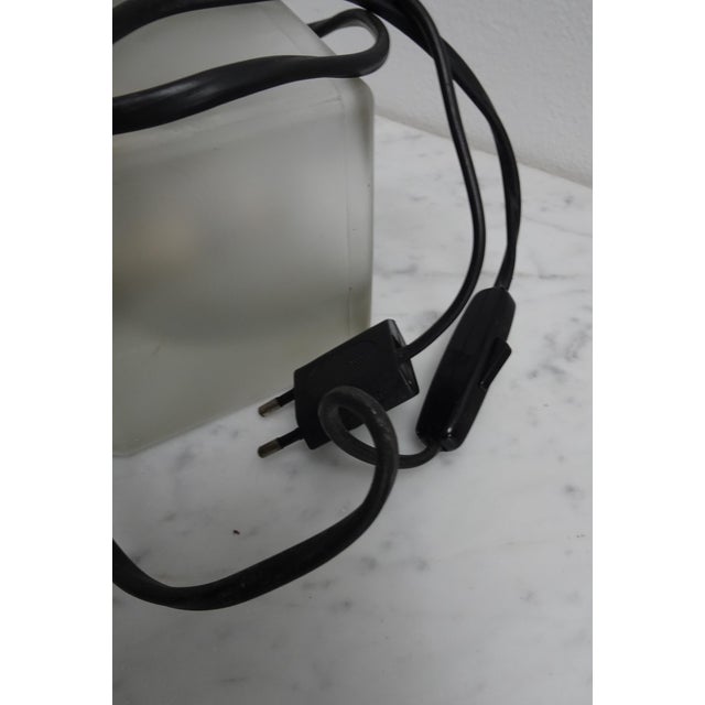 1960s Germany Frosted Glass Cube Table Lamp from Peill & Putzler, 1960s For Sale - Image 5 of 10