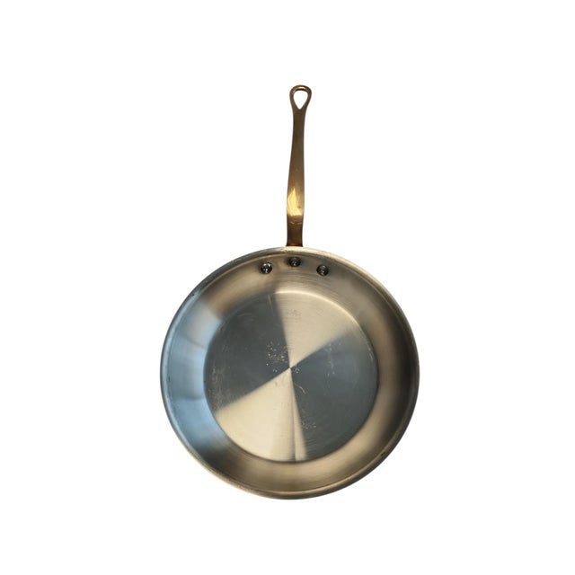 Vintage early Williams Sonoma 10 inch fry pan, made by Mauviel France, in excellent condition. Brass riveted handled,...