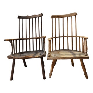 Antique Vernacular. Pair of 19thC Country Primitive Comb/Stick-Back Windsor Chairs With Original Green Paint For Sale