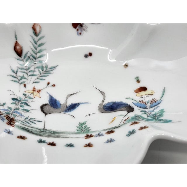 Porcelain Bowl from the Lys Royal Factory, France, 18th Century For Sale - Image 5 of 16