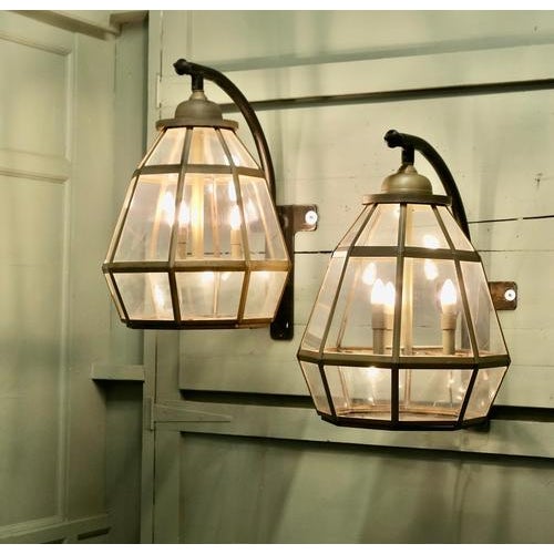 Industrial Large Octagonal Painted Brass Wall Lanterns, 1960, Set of 2 For Sale - Image 3 of 9
