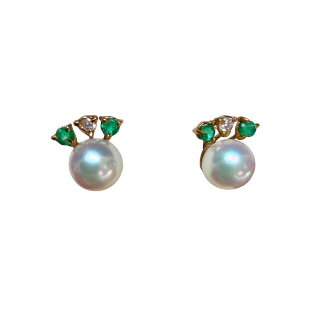 6 MM White Akoya AAA Pearl Stud Earrings 14 K Yellow Gold + Diamond + Emerald The pearls are perfectly round with...