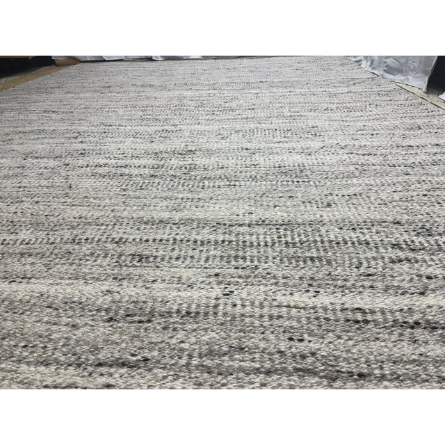 Textile Rh Saravia Wool & Jute Rug – 9x12 Grey Multi | Handwoven Wool & Jute | Made in India For Sale - Image 7 of 18