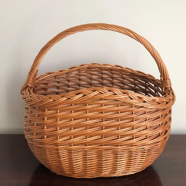 Rustic Mid-20th Century Market Basket For Sale - Image 4 of 9