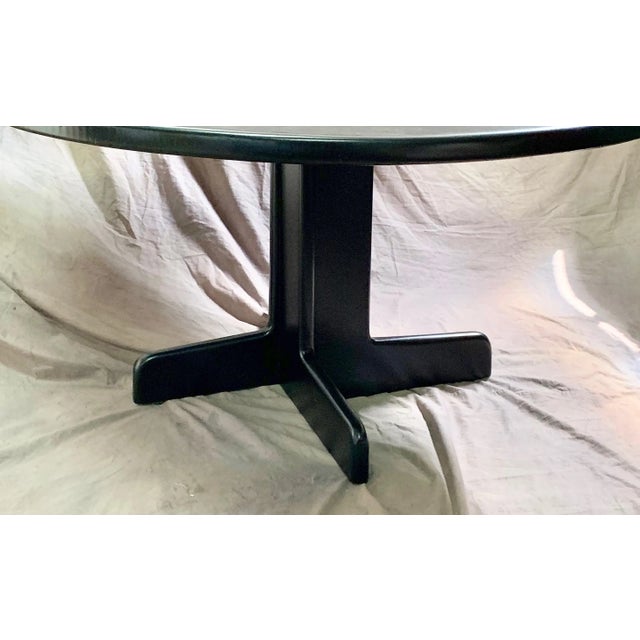 Mid-Century Modern Round Dining Table by Gerald McCabe For Sale - Image 3 of 8