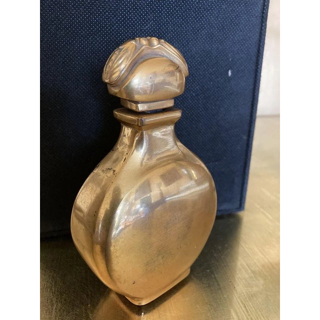 Art Deco Gold Glass Perfume Bottle from Caron Paris For Sale - Image 18 of 18