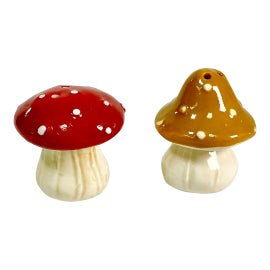 Example of Salt and Pepper Shakers