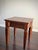 Wood Late 20th Century Georgian Revival Mahogany End Side Accent Lamp Table in the Style of Baker Henredon Drexel Heritage For Sale - Image 7 of 9