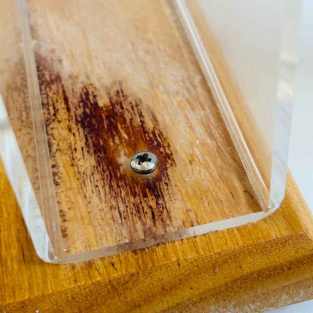 Vintage Wood Salt and Pepper Shaker Set With Lucite Napkin Holder by Baker, Hart & Stuart For Sale - Image 10 of 13