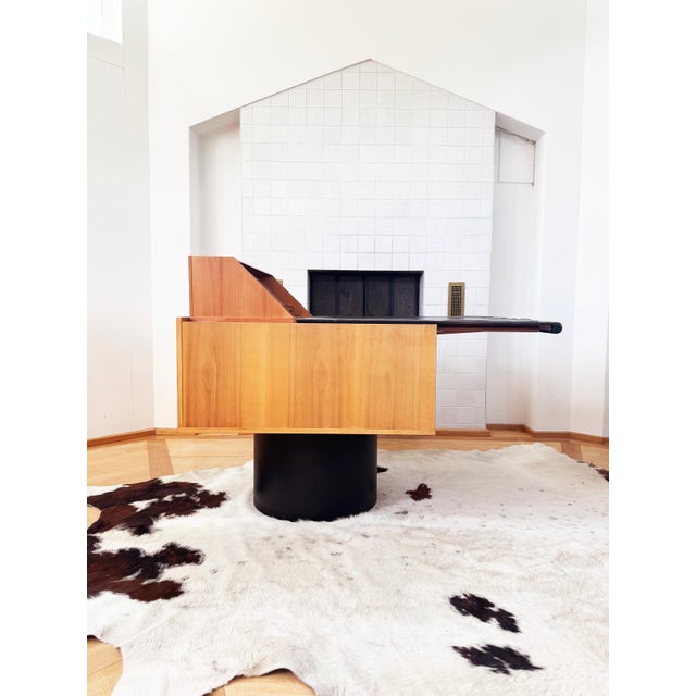 Mid-Century Modern Rare Sesamo Pop Up Desk / Secretary by Gianfranco Frattini for Bernini, 1981 For Sale - Image 3 of 15