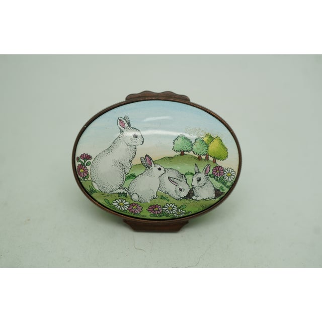 Paint 1970s England Halcyon Days Enamel Bonbonniere Bunny Rabbit Trinket Box 2" For Sale - Image 7 of 13