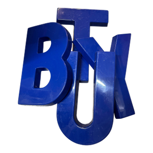 Vintage 1970s Sign Letters. S/4
