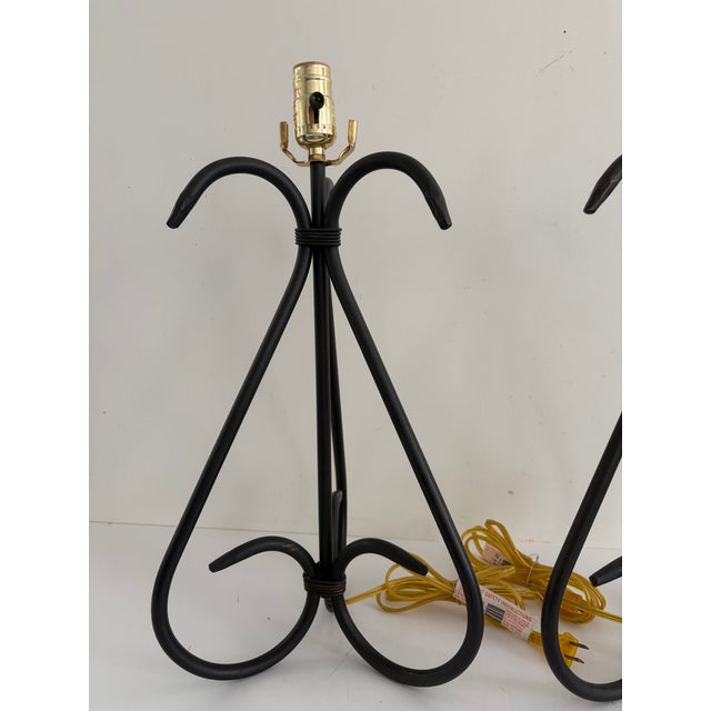 Hollywood Regency Pair of Vintage Wrought Iron Scroll Table Lamps, 20" For Sale - Image 3 of 15