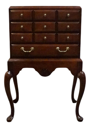 Thomasville Furniture Collector's Cherry Traditional Style 25" Silver Chest 10121-560