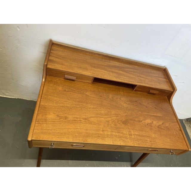 Danish Teak Desk by Arne Wahl Iversen for Vinde Möbelfabrik, 1960 For Sale - Image 10 of 18
