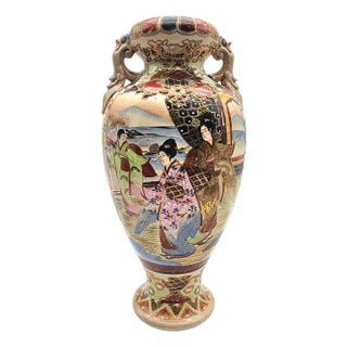 Japanese Satsuma-Style Hand-Painted Vase, Taishō–Early Shōwa For Sale