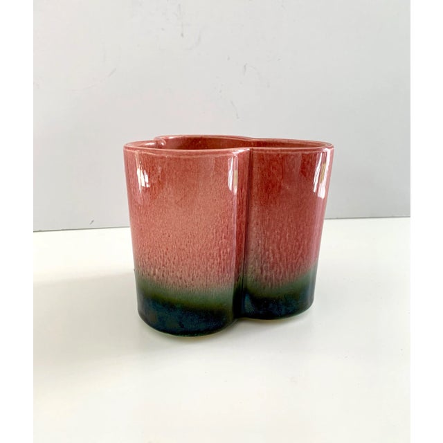 Pink and Green Planter Pot 1950s Hull Pottery Cachepot Ombre For Sale - Image 4 of 12
