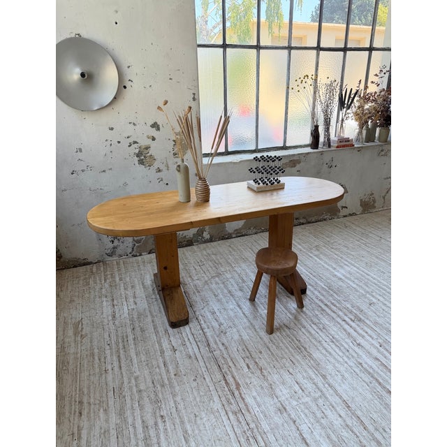 Brutalist Oval Table in Pine, 1950 For Sale - Image 4 of 18