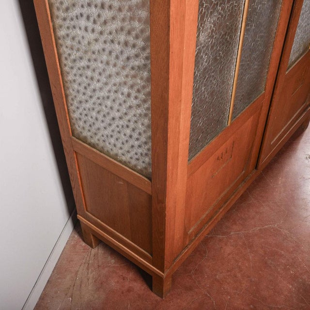 Brown Art Nouveau Display Cabinet For Sale - Image 8 of 18