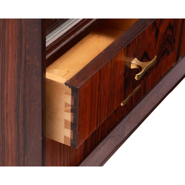 Rosewood Vitrine Svante Skoch Seffle Möbelfabrik Sweden 1960s For Sale - Image 13 of 17
