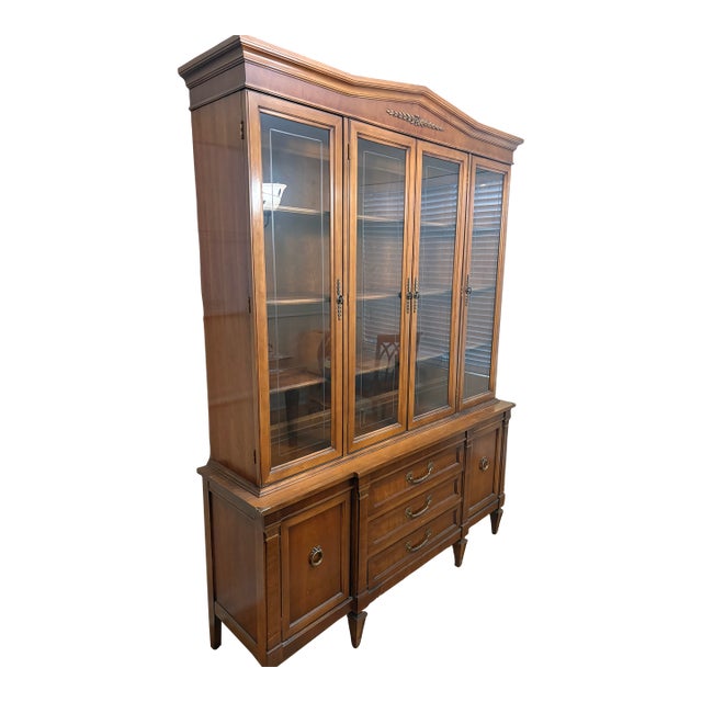 Vintage Thomasville Breakfront China Cabinet Hutch – Solid Cherry – 1986 For Sale