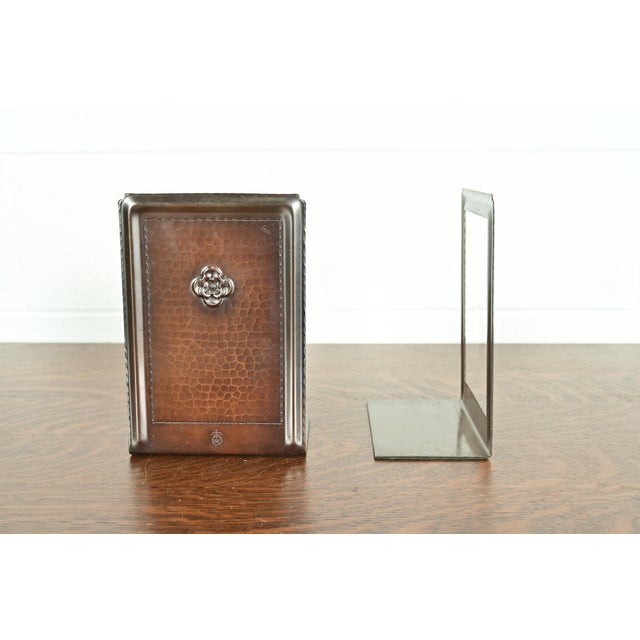 Roycroft Arts & Crafts Hammered Copper Bookends, Circa 1920s For Sale In South Bend - Image 6 of 13