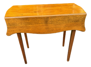 Antique American Maple Pembroke Table With Shaped Leaves and Top C. 1800