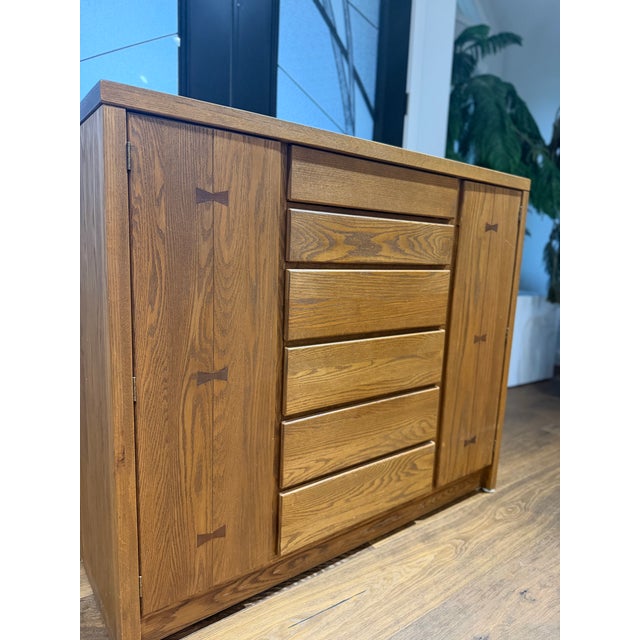 Russel Wright Rare Russell Wright for Conant Ball Mid Century Modern Oak Tallboy Chest / Gentleman’s Dresser For Sale - Image 4 of 12