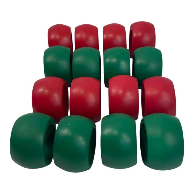Vintage Green and Red Wooden Napkin Rings - Set of 16 For Sale