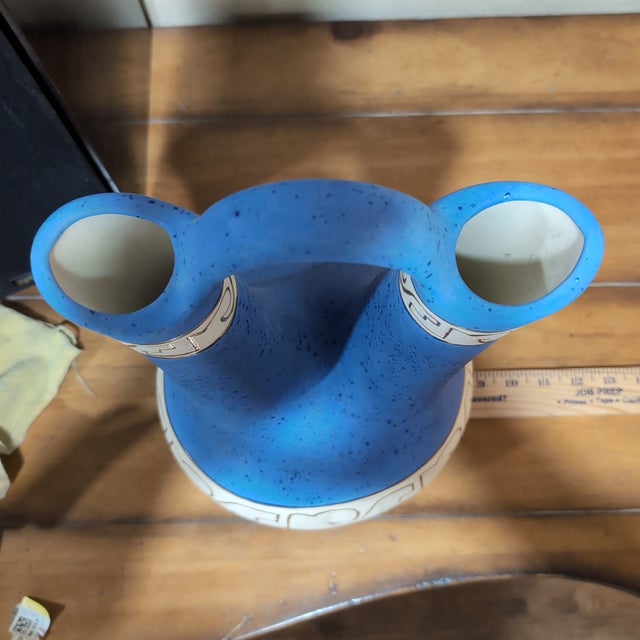 VTG Native American Style Wedding Vase Blue Gold Trim Signed L Jina Southwestern For Sale - Image 11 of 12