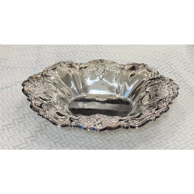 Oneida Vintage Oneida Ornate Floral Silverplate Centerpiece Bowl For Sale - Image 4 of 10